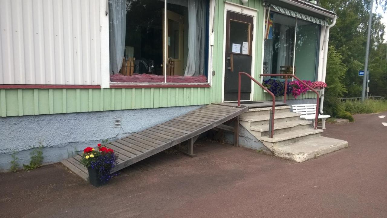 Nalles Gaesthem Eckero Eksteriør bilde
